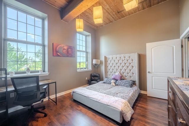 52 Lawrence Dr M408, Lowell, MA 01854