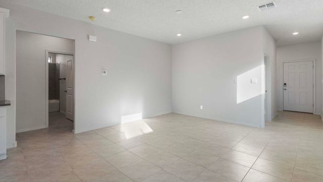 1461 Calle Oeste NW, Los Lunas, NM 87031