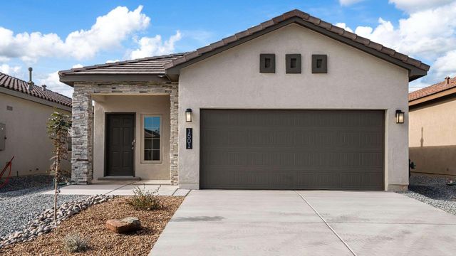 1461 Calle Oeste NW, Los Lunas, NM 87031
