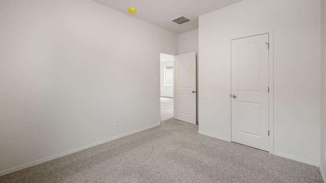 1461 Calle Oeste NW, Los Lunas, NM 87031