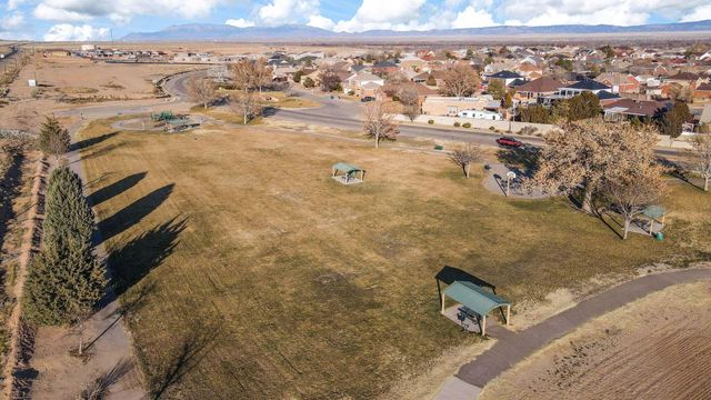 1461 Calle Oeste NW, Los Lunas, NM 87031