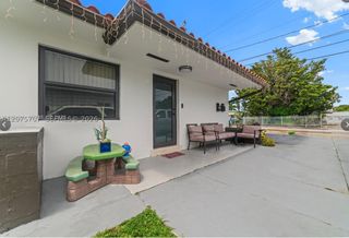 1136 NW 34th Ave Main, Miami, FL 33125