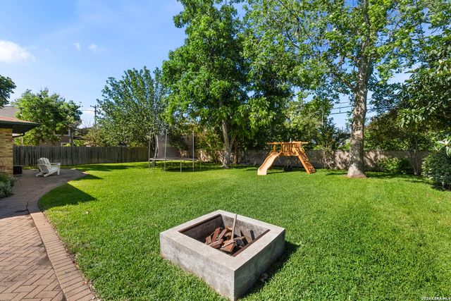 8607 SAGEBRUSH LN, San Antonio, TX 78217