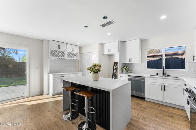 16738 Index Street, Granada Hills, CA 91344