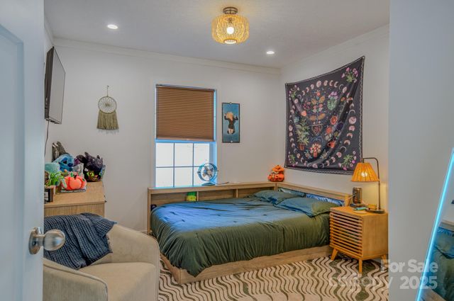 70 Cascades Drive S, Nebo, NC 28761