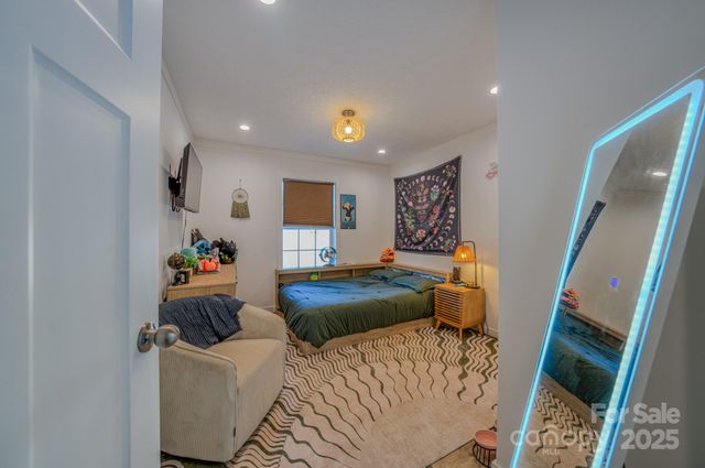 70 Cascades Drive S, Nebo, NC 28761