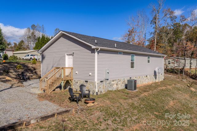 70 Cascades Drive S, Nebo, NC 28761
