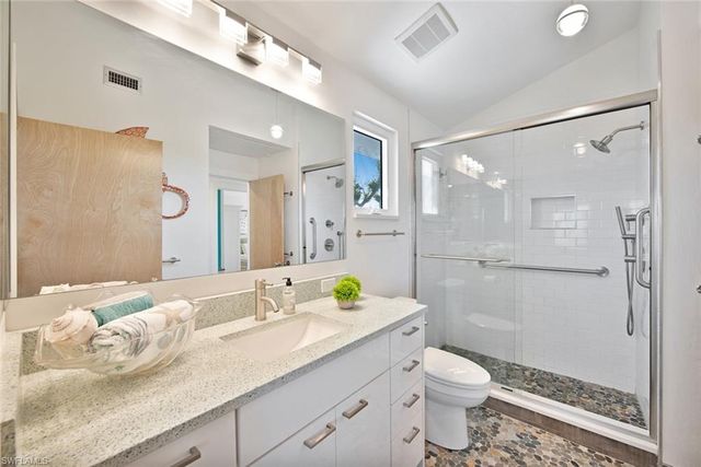 2499 Harbour LN, Sanibel, FL 33957