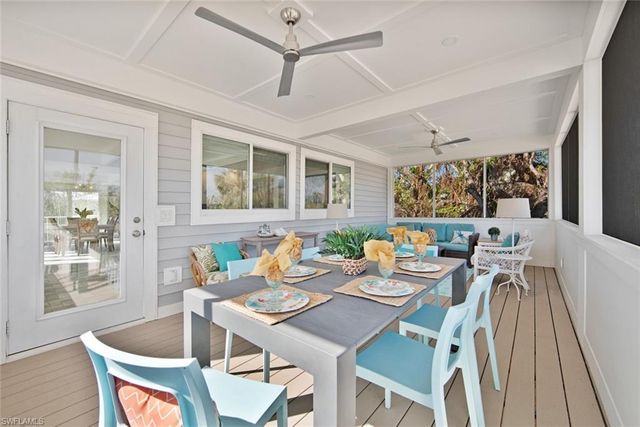 2499 Harbour LN, Sanibel, FL 33957