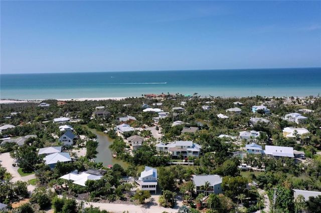 2499 Harbour LN, Sanibel, FL 33957