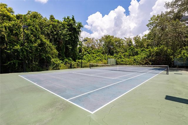 1275 LAKE SHADOW CIRCLE 13107, Maitland, FL 32751