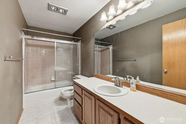 14006 SE 158th Street, Renton, WA 98058
