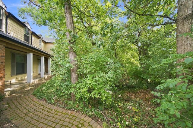 11 Old Timber Lane, Palos Park, IL 60464