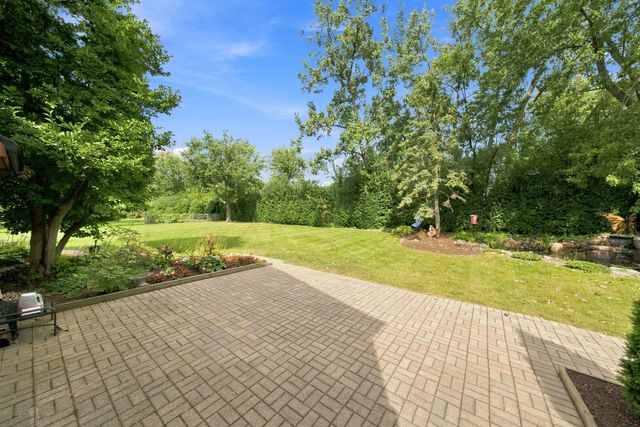 11 Old Timber Lane, Palos Park, IL 60464