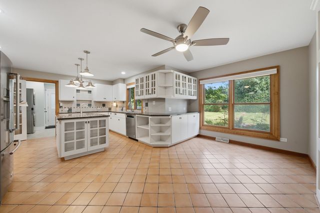 11 Old Timber Lane, Palos Park, IL 60464