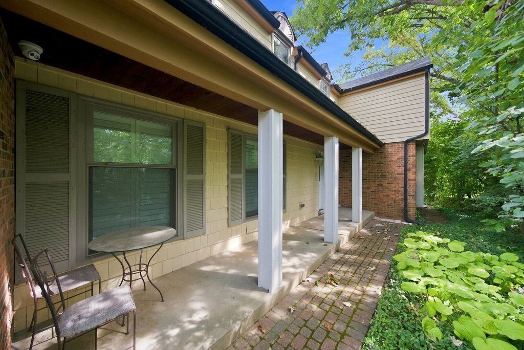 11 Old Timber Lane, Palos Park, IL 60464