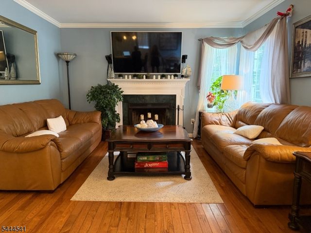 20 Winding Brook Ln, Jefferson Twp., NJ 07438
