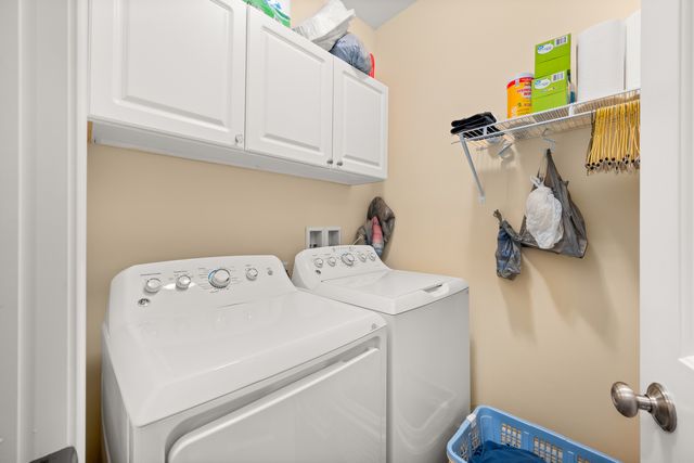 21 W Winterberry Avenue, Cortland, IL 60112