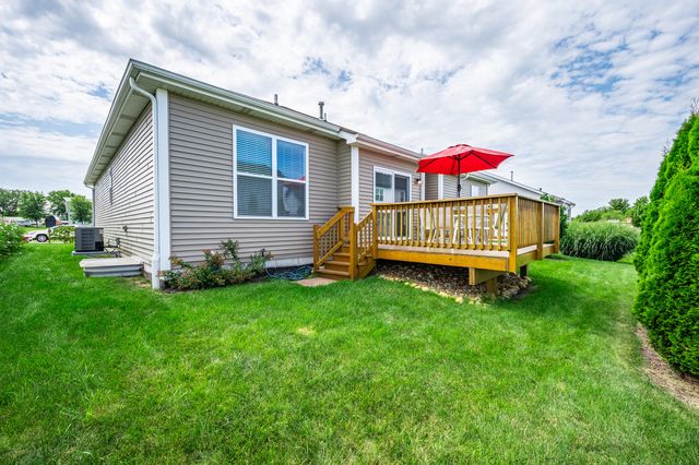 21 W Winterberry Avenue, Cortland, IL 60112