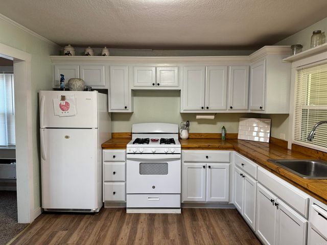 11169 Leau Fraiz Road, Malvern, AR 72104