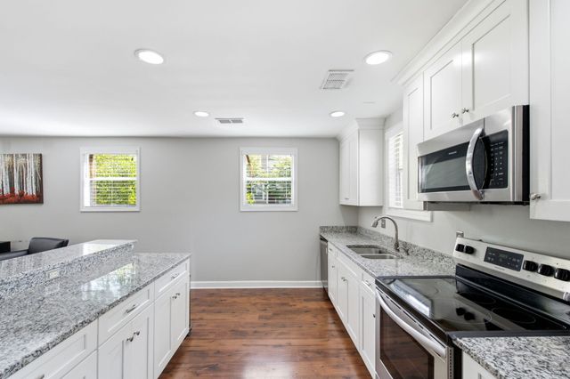 71 Gadsden Street, Charleston, SC 29401