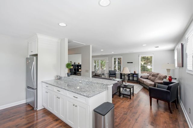 71 Gadsden Street, Charleston, SC 29401