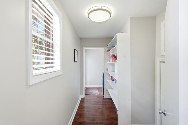 71 Gadsden Street, Charleston, SC 29401