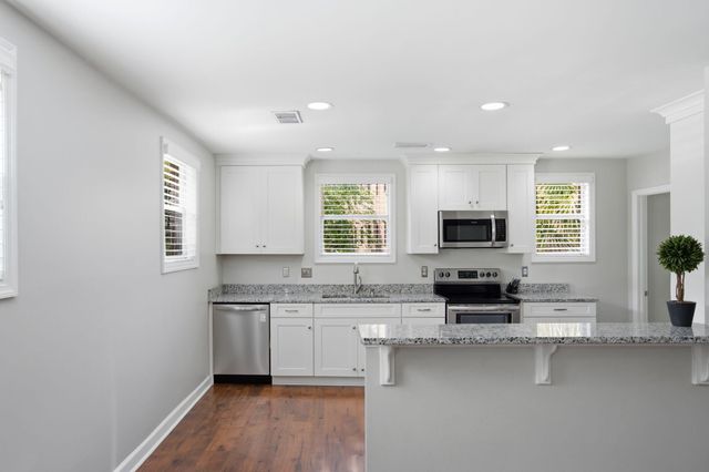 71 Gadsden Street, Charleston, SC 29401
