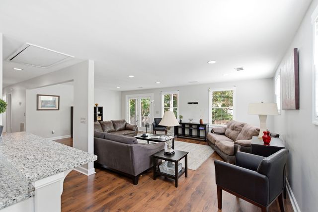 71 Gadsden Street, Charleston, SC 29401