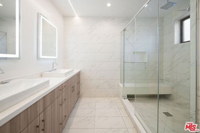 735 N Gramercy Place, Los Angeles, CA 90038