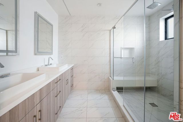 735 N Gramercy Place, Los Angeles, CA 90038