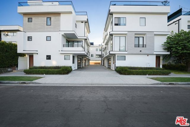 735 N Gramercy Place, Los Angeles, CA 90038