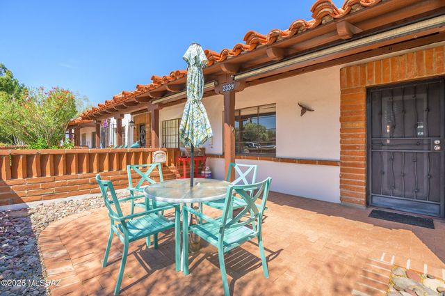 233 S Paseo Tierra Apt D, Green Valley, AZ 85614