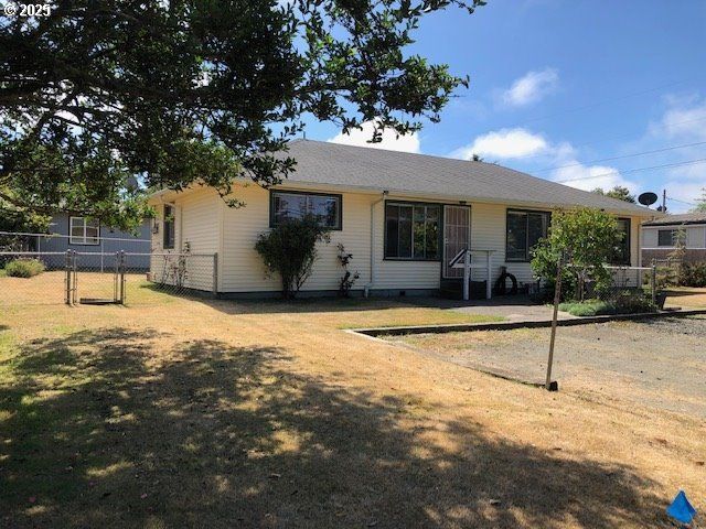 92322 CAPE ARAGO Hwy, Coos Bay, OR 97420