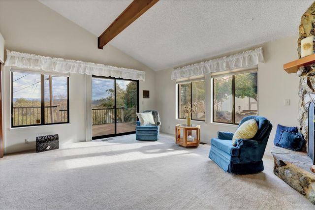 17472 Troy Ct, Grass Valley, CA 95949