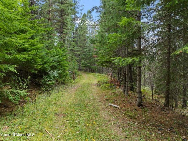 479 Lochsa Ln, Kingston, ID 83839