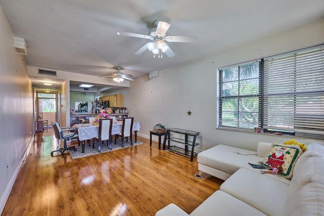 6724 Coral Lake Drive 6724, Pompano Beach, FL 33063