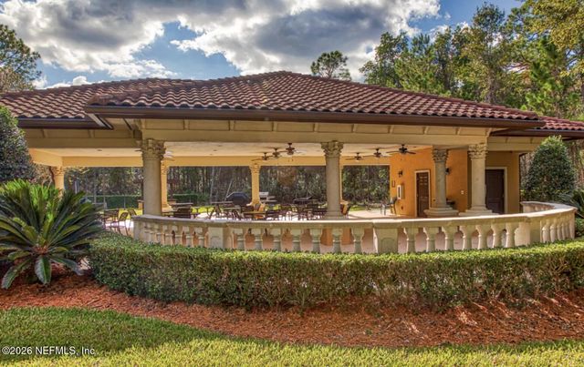 9122 HONEYBEE Lane, Jacksonville, FL 32256