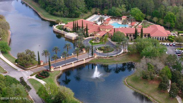 9122 HONEYBEE Lane, Jacksonville, FL 32256