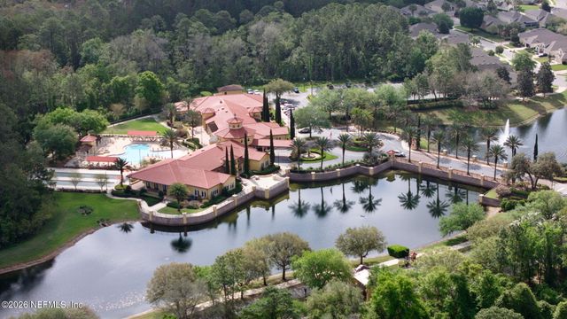 9122 HONEYBEE Lane, Jacksonville, FL 32256