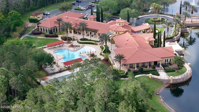 9122 HONEYBEE Lane, Jacksonville, FL 32256