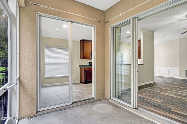 9122 HONEYBEE Lane, Jacksonville, FL 32256