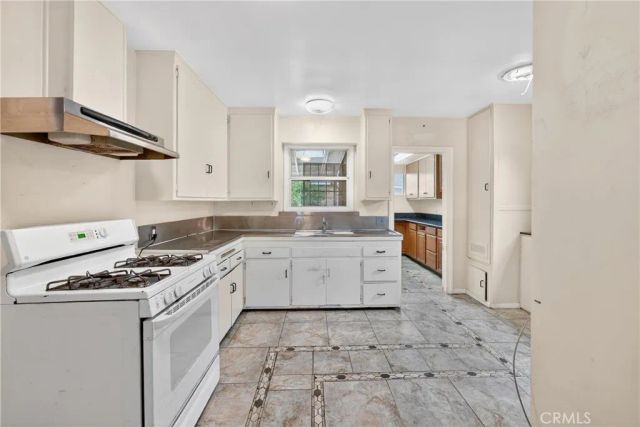3683 San Anseline Ave, Long Beach, CA 90808