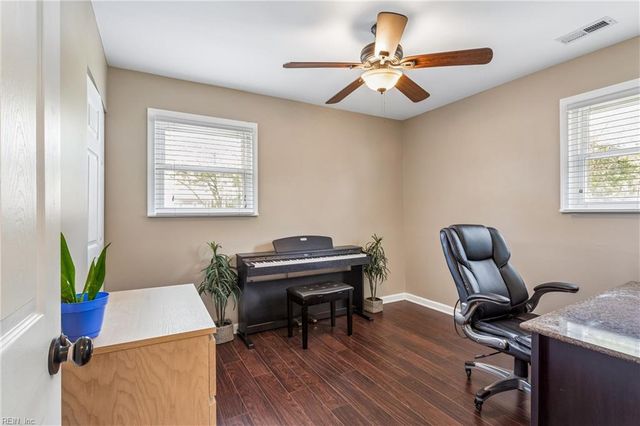 2222 Old Williamsburg RD, Yorktown, VA 23690