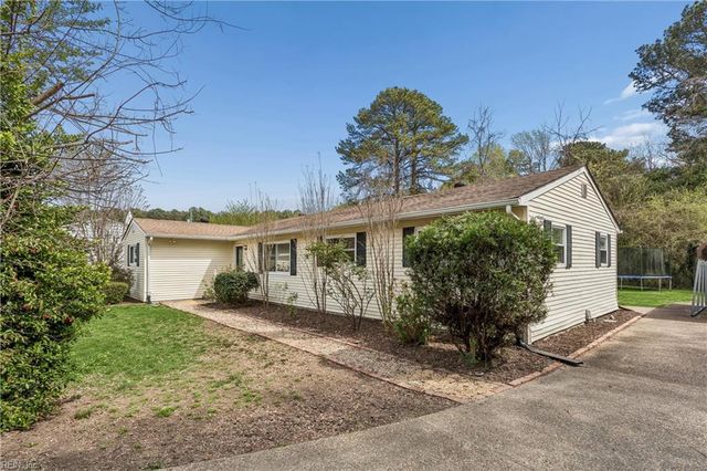 2222 Old Williamsburg RD, Yorktown, VA 23690