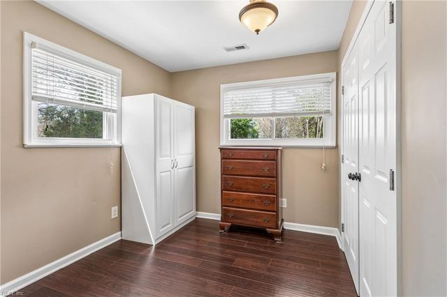 2222 Old Williamsburg RD, Yorktown, VA 23690