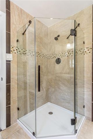 2222 Old Williamsburg RD, Yorktown, VA 23690