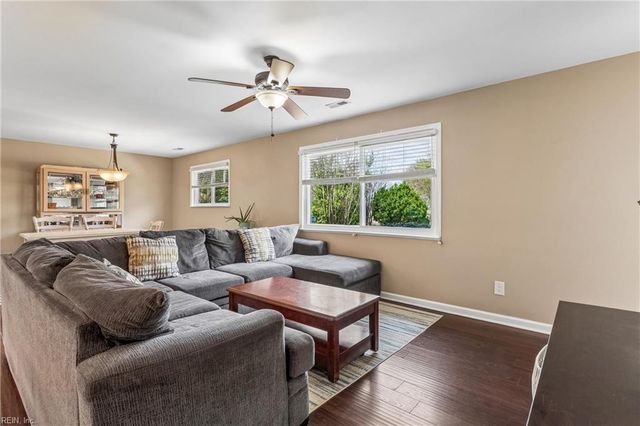 2222 Old Williamsburg RD, Yorktown, VA 23690