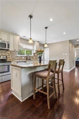2222 Old Williamsburg RD, Yorktown, VA 23690