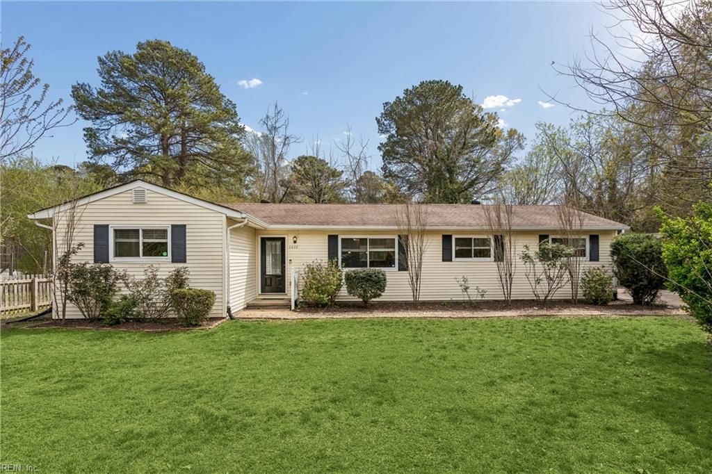 2222 Old Williamsburg RD, Yorktown, VA 23690